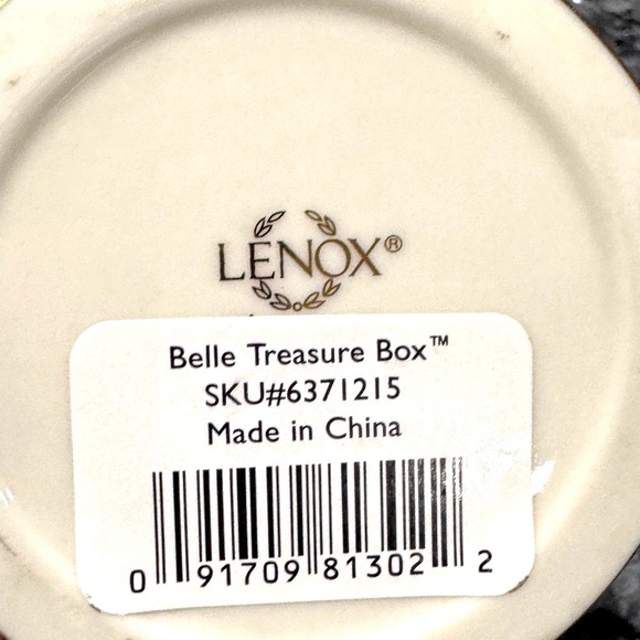 🌹✨ Vintage Disney Lenox Belle Porcelain Treasure Box – A True Enchanted Item 🌹 - Picture 10 of 16